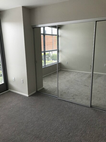 More Photos Of 2015 Hancock St, San Diego Apartments For Sale