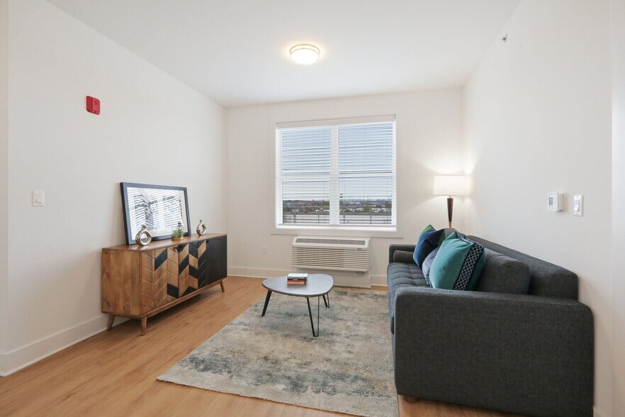 More Photos Of 110 Bergen Tpke, Little Ferry Apartments For Lease