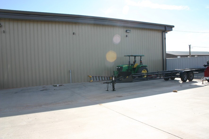 More Photos Of 9718 W County Road 154, Midland Warehouse For Sale