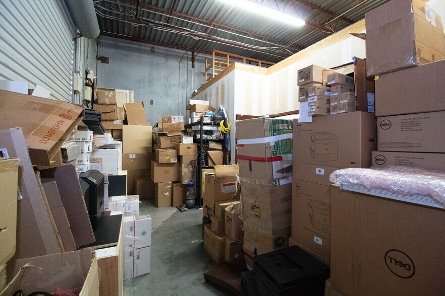 More Photos Of 8810 Commodity Cir, Orlando Coworking Space