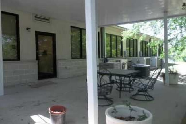 More Photos Of 2002 Scott Blvd, Temple Office For Sale
