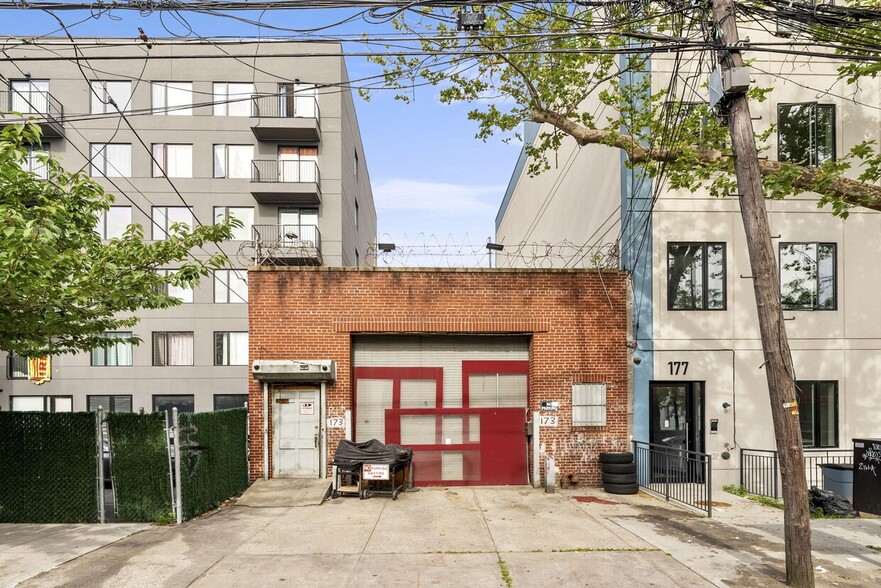 More Photos Of 992 Rogers Ave, Brooklyn Land For Sale
