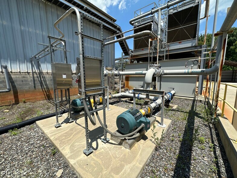 More Photos Of 119 Metrolina Dr, Shelby Manufacturing For Sale