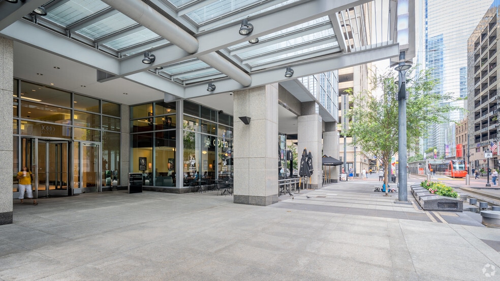 More Photos Of 1000 Main St, Houston Office For Lease