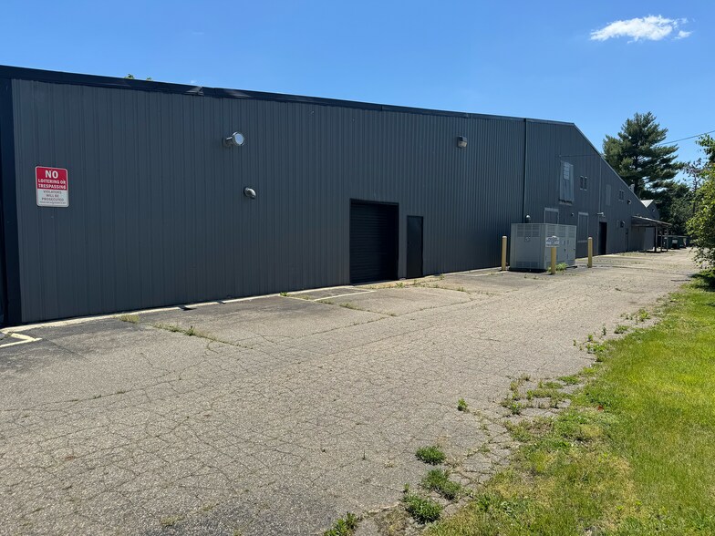 More Photos Of 403 S Jefferson St, Sturgis Manufacturing For Lease