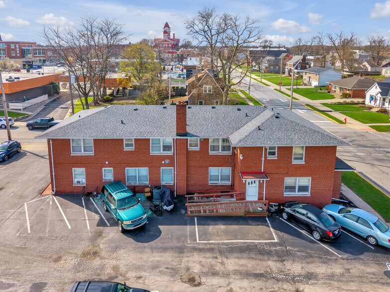 More Photos Of 182 W North St, Crown Point Apartments For Sale