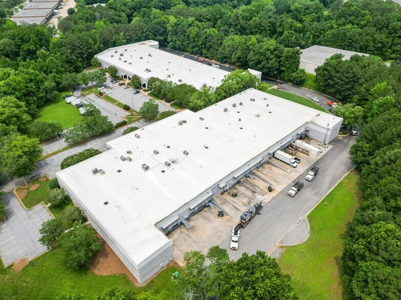 More Photos Of 5242 Royal Woods Pky, Tucker Unknown For Lease