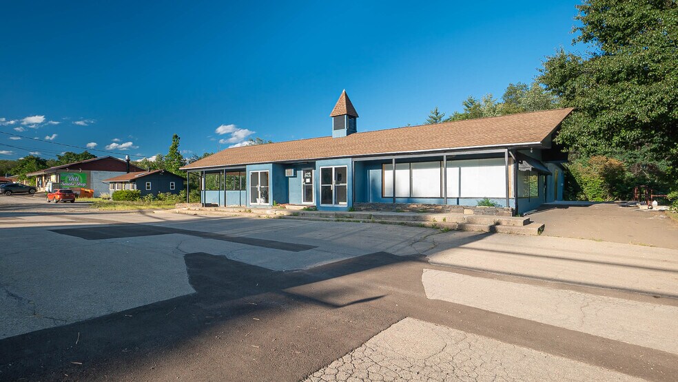 More Photos Of 906 Rt-28, Kingston Restaurant For Sale