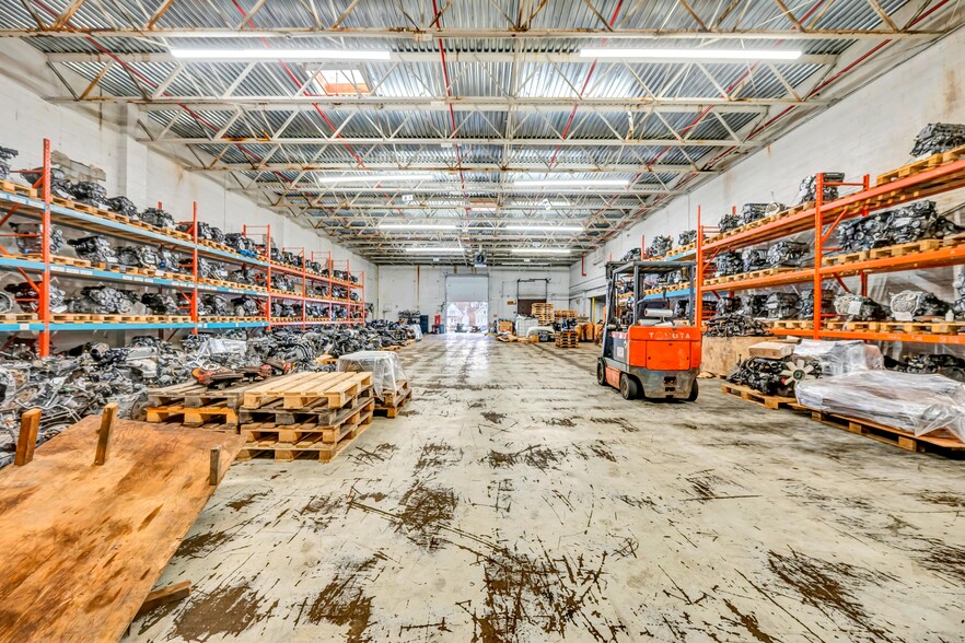 More Photos Of 263-275 Park Ave, East Hartford Warehouse For Lease