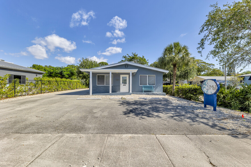 Primary Photo Of 301 SE 20th St, Fort Lauderdale Medical For Sale