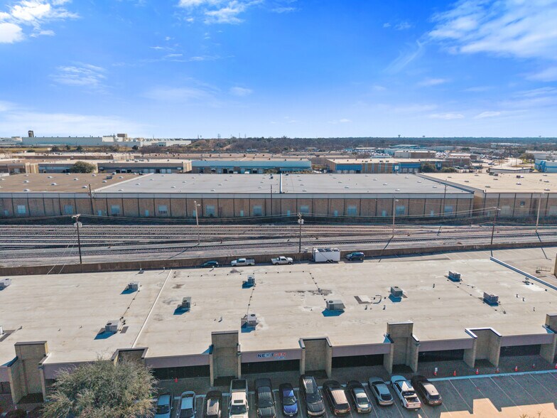 More Photos Of 2001-2023 Exchange Dr, Arlington Distribution For Sale