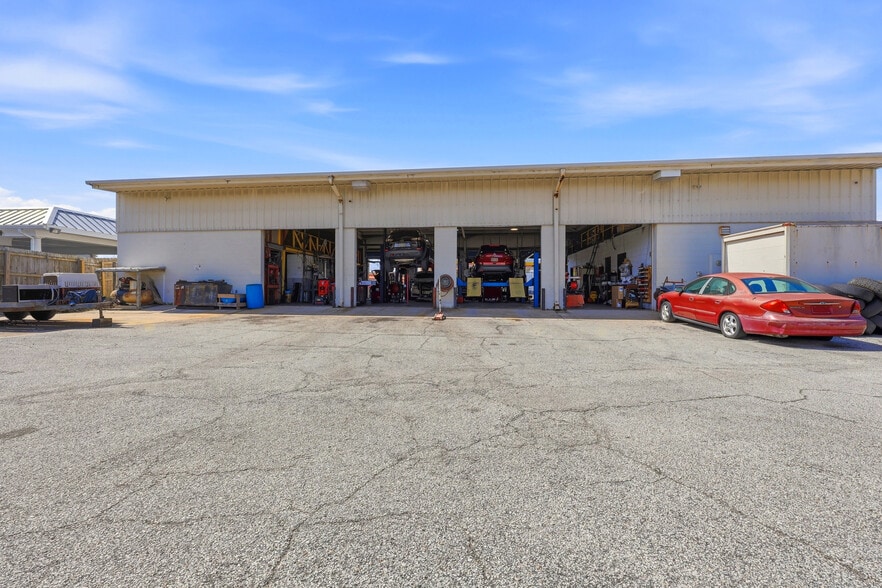 More Photos Of 2350 N Ponce De Leon Blvd, Saint Augustine Service Station For Sale