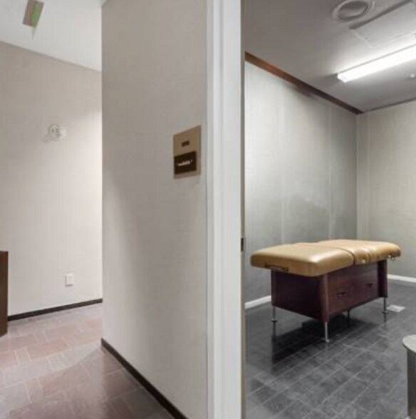 More Photos Of 4381 W Flamingo Rd, Las Vegas Hotel For Lease