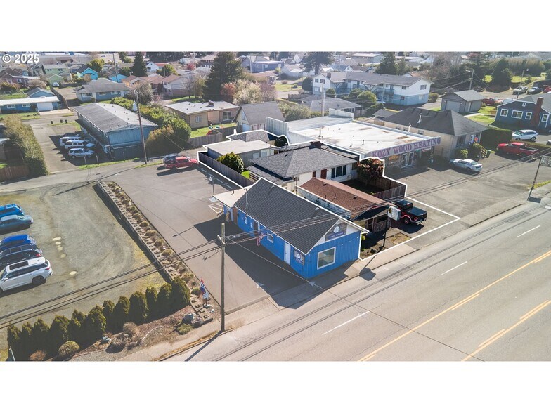 More Photos Of 2235 Broadway Ave, North Bend General Retail For Sale