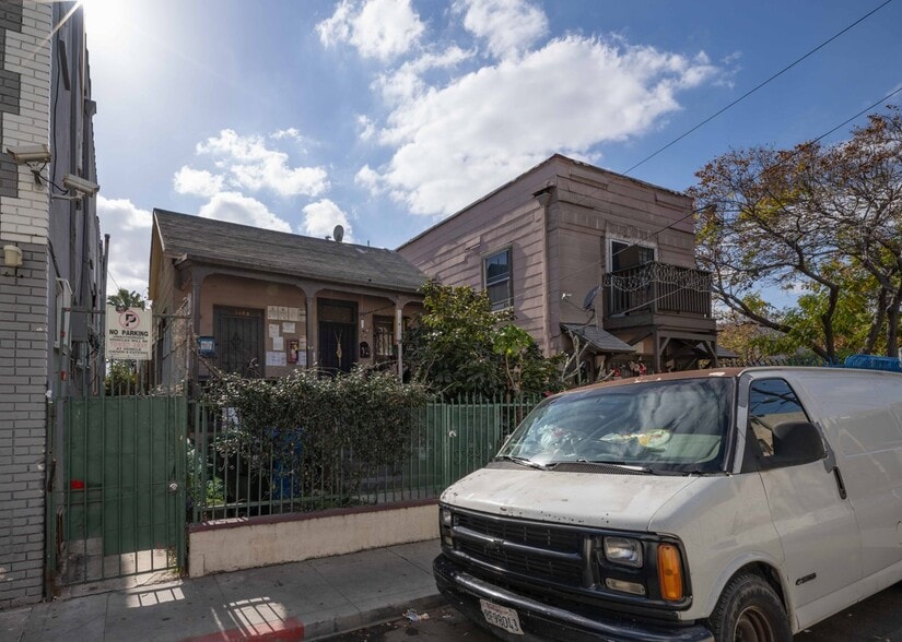 More Photos Of 1422-1426 W 10th Pl, Los Angeles Apartments For Sale