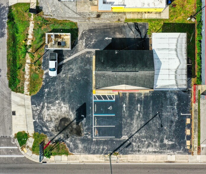 More Photos Of 3018 Cleveland Ave, Fort Myers Auto Repair For Lease