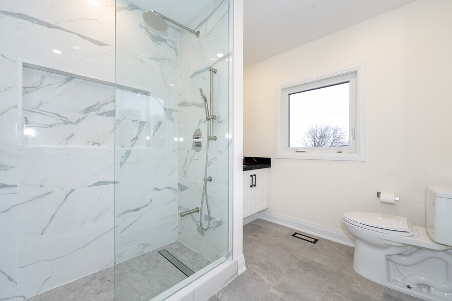 More Photos Of 2402 Holborn Rd, Queensville Land For Sale