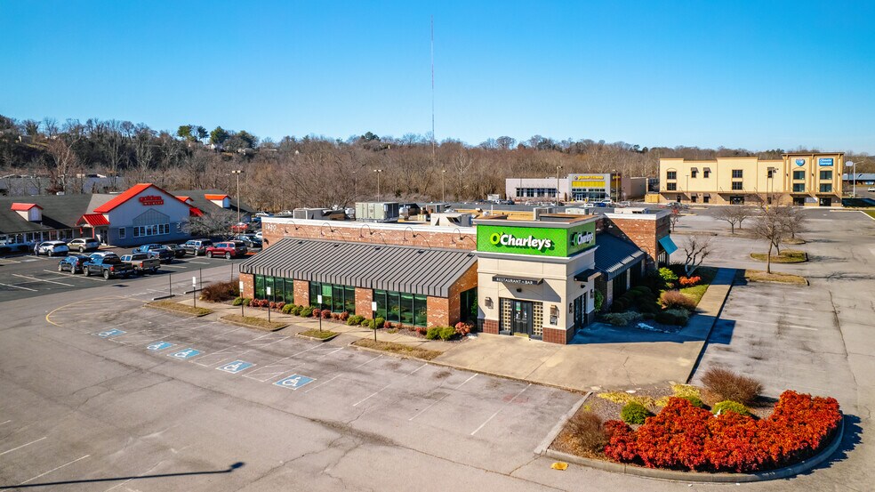 Primary Photo Of 1920 N Eastman Rd, Kingsport Restaurant For Lease