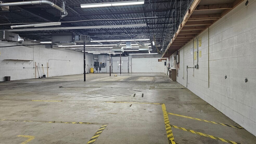 More Photos Of 2420 Grenoble Rd, Richmond Light Manufacturing For Sale