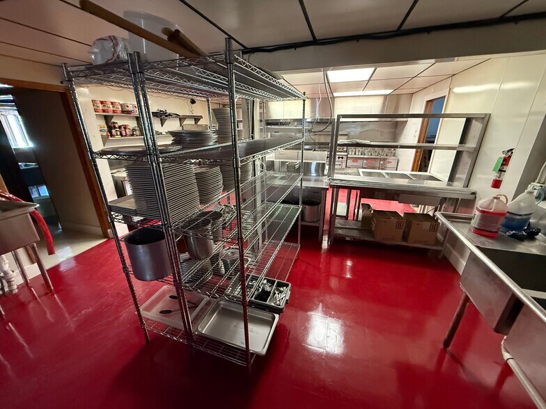 More Photos Of 1640 W US-2, Crystal Falls Restaurant For Sale