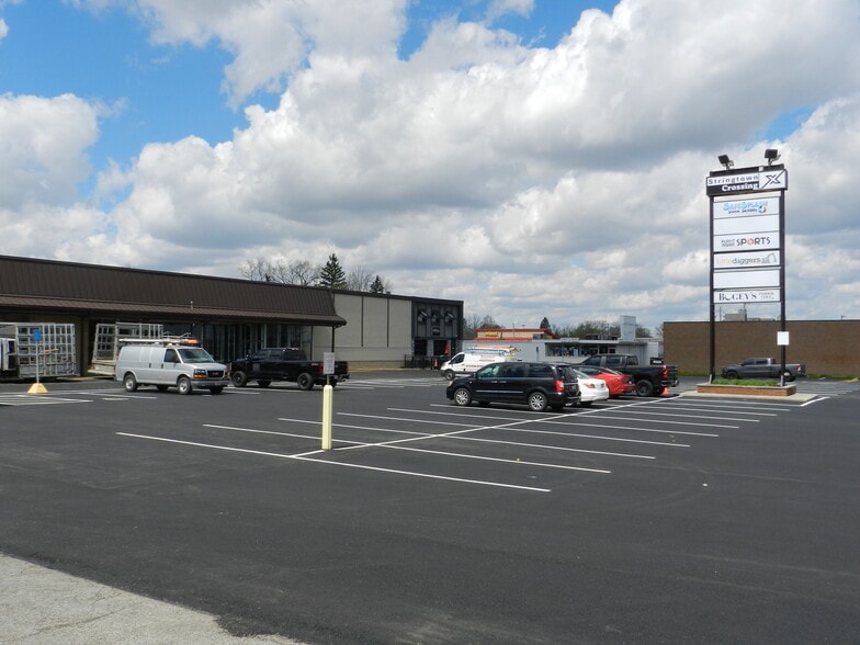 Primary Photo Of 4063-4099 Hoover Rd, Grove City Unknown For Lease