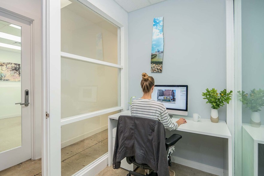 More Photos Of 155 2nd St, Jersey City Coworking Space
