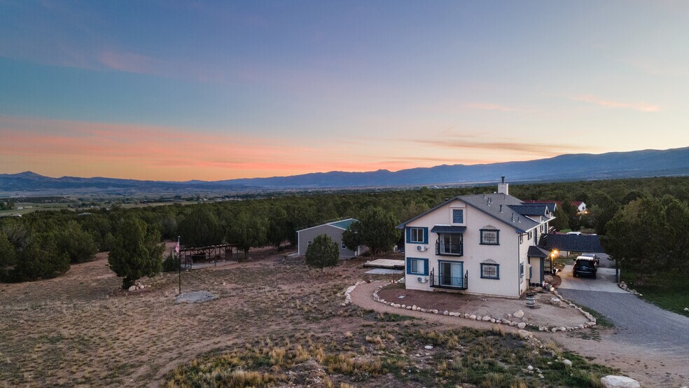 More Photos Of 11550 Pigeon Hollow Rd, Spring City Hotel For Sale