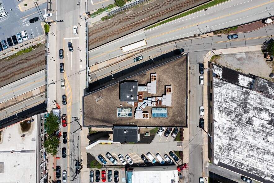 More Photos Of 201 S Highland Ave, Pittsburgh Office For Lease