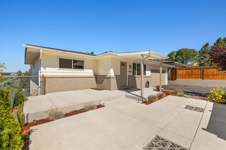 More Photos Of 1754 Kimberly Dr, Klamath Falls Multifamily For Sale