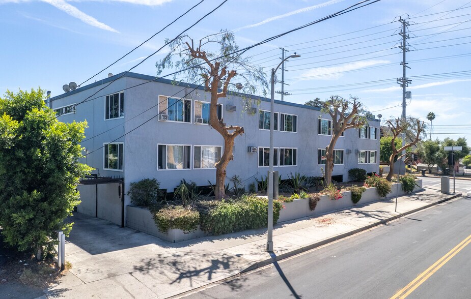 More Photos Of 13061 Vanowen St, North Hollywood Apartments For Sale