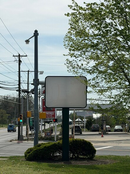More Photos Of 385 White Horse Pike, Atco Bank For Lease