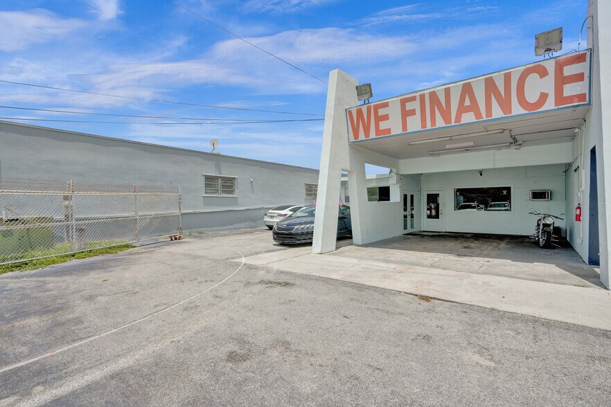 More Photos Of 5350 N State Road 7, Fort Lauderdale Auto Repair For Lease