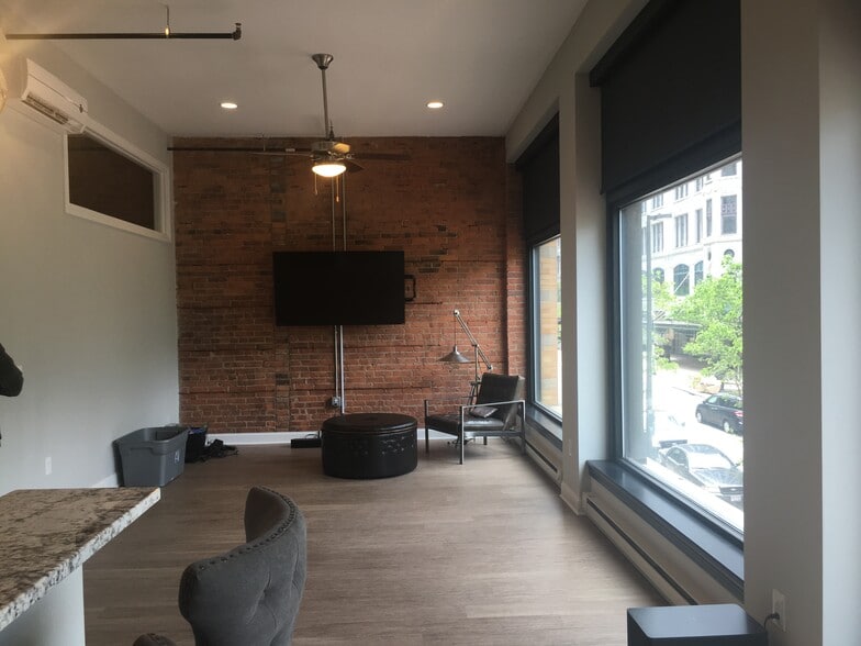 More Photos Of 1224 Huron Rd E, Cleveland Apartments For Sale