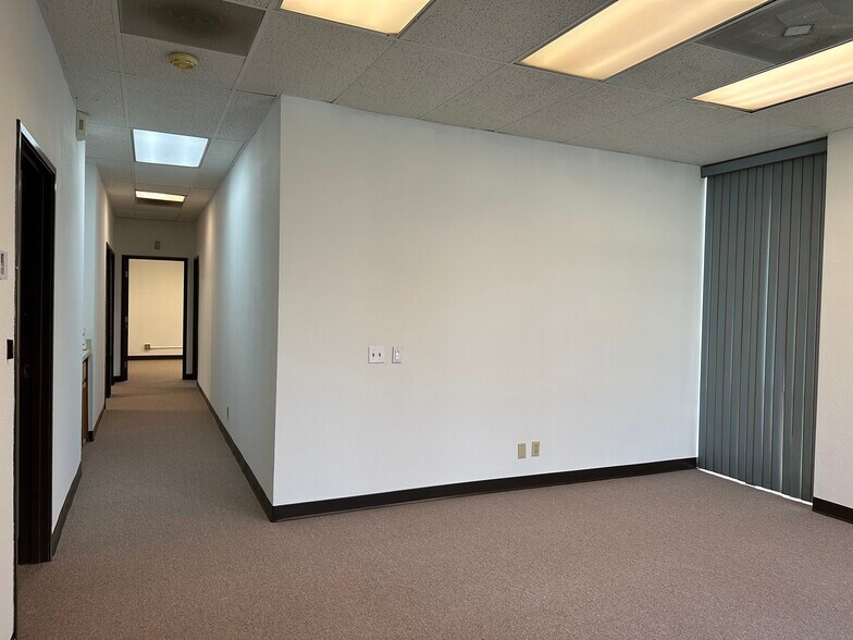 More Photos Of 150 Commerce Way, Walnut Warehouse For Lease