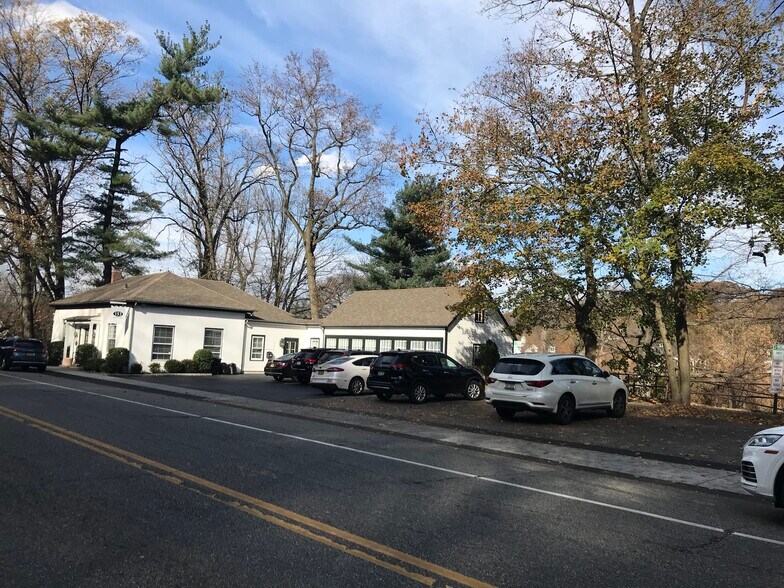 More Photos Of 153 Main St, Roslyn Medical For Lease