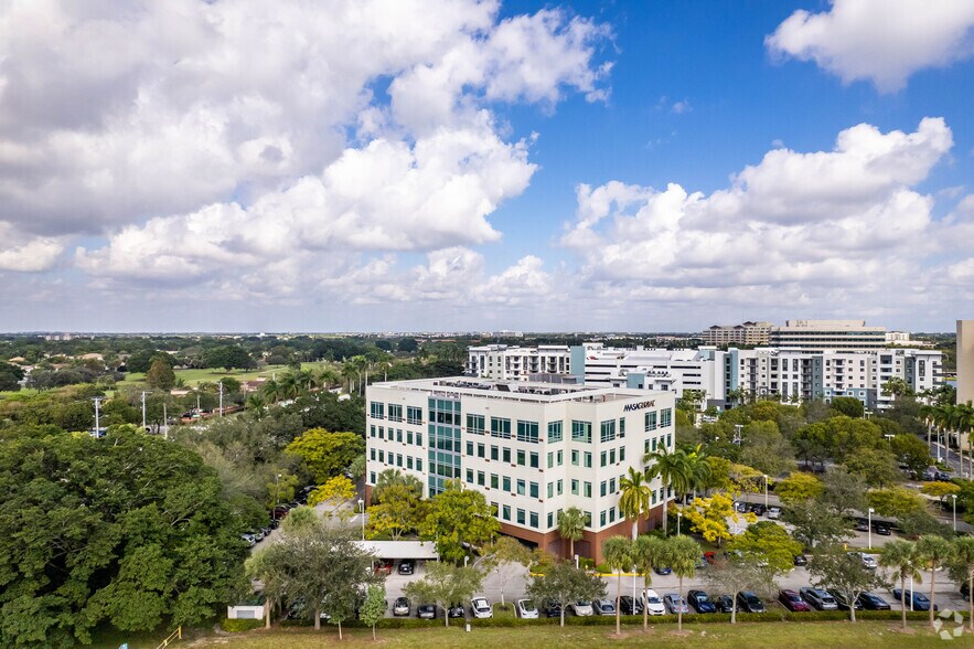 More Photos Of 1250 S Pine Island Rd, Plantation Office For Lease