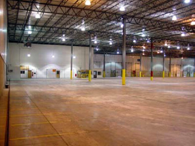 More Photos Of 4311 Janitrol Rd, Columbus Warehouse For Lease