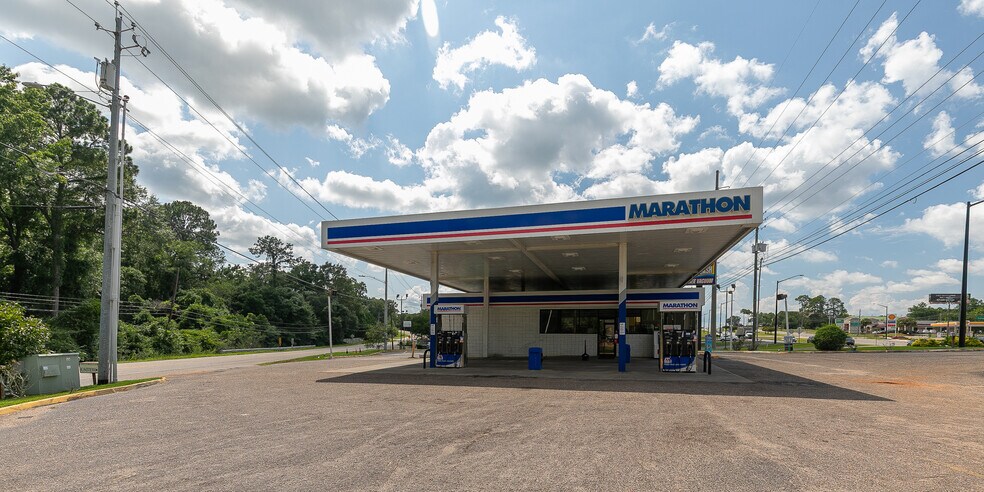 More Photos Of 3301 W Main St, Dothan Service Station For Sale
