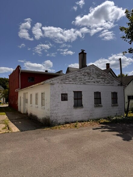 More Photos Of 12 S Chenango St, Greene Flex For Sale