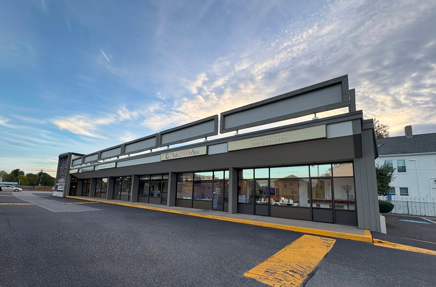 More Photos Of 419 Worcester Rd, Framingham General Retail For Lease
