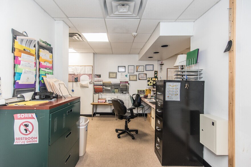 More Photos Of 6044-6052 Castor Ave, Philadelphia Medical For Sale