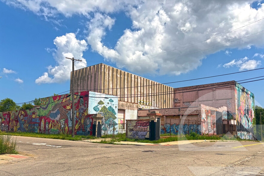 Primary Photo Of 1400 Trombly St, Detroit Warehouse For Sale