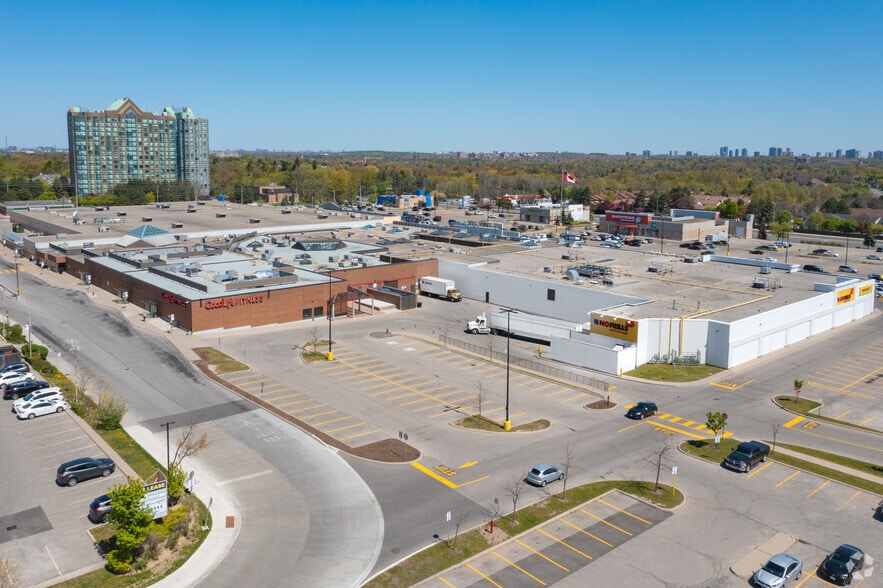 More Photos Of 2126-2200 Burnhamthorpe Rd W, Mississauga Unknown For Lease