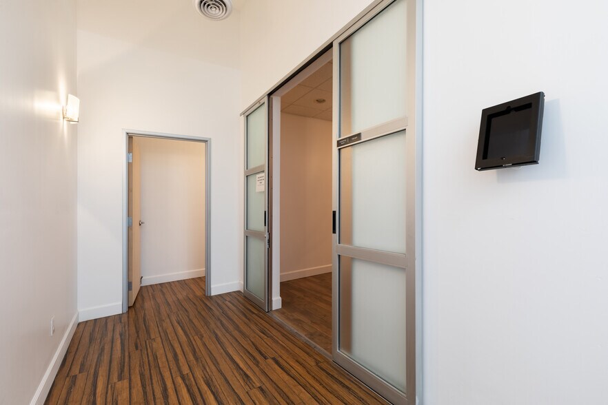 More Photos Of 401 S Mill Ave, Tempe Loft Creative Space For Sale