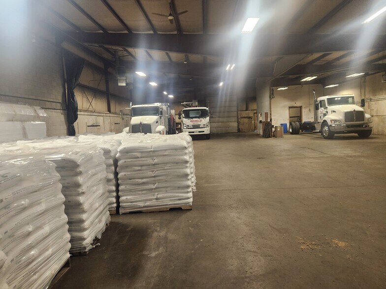 More Photos Of 931 John Stark Hwy, Newport Industrial For Sale