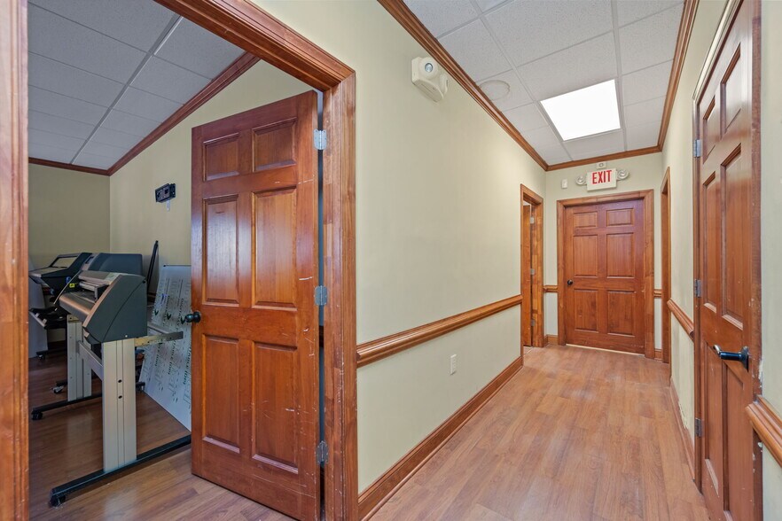 More Photos Of 441 Kinston Hwy, Richlands Office For Sale
