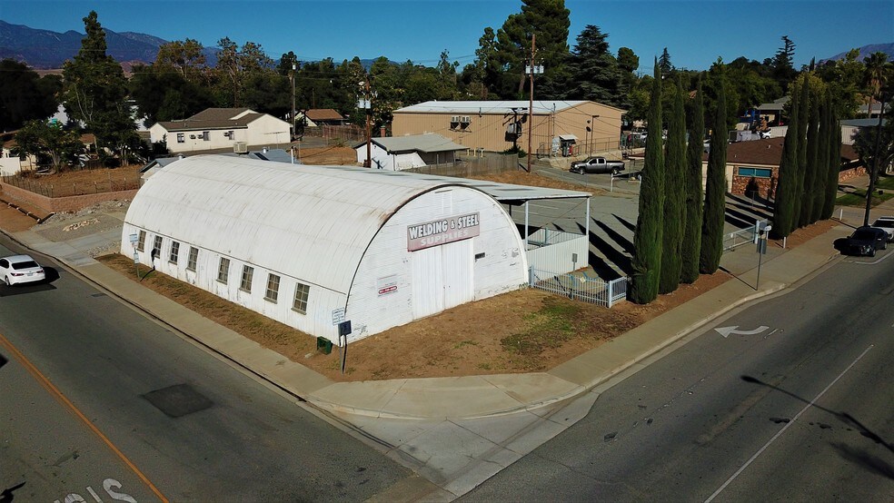 More Photos Of 498 W 6th St, Beaumont Warehouse For Sale