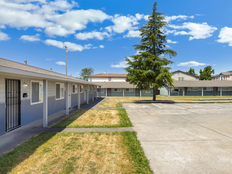 More Photos Of 1637 Kidder Ave, Fairfield Multifamily For Sale