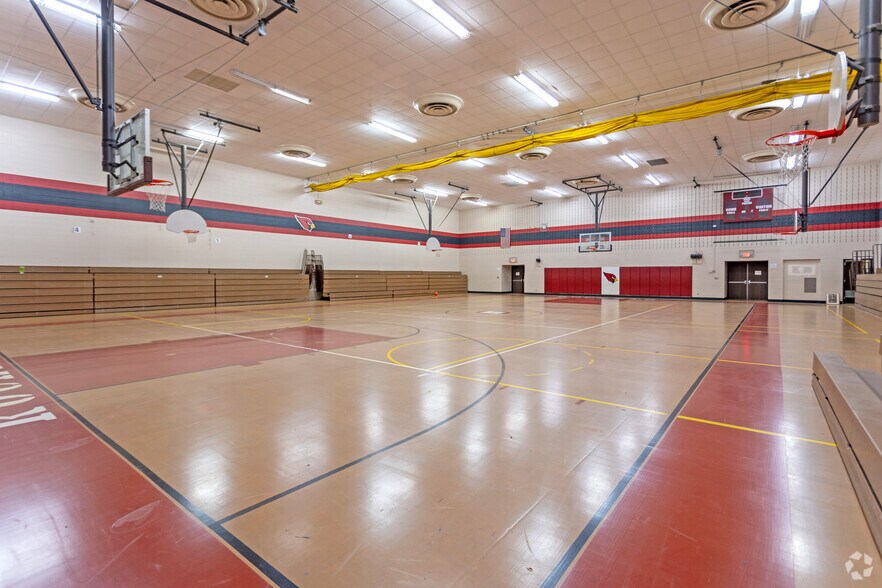 More Photos Of 132 1st Ave S, Motley Light Manufacturing For Sale