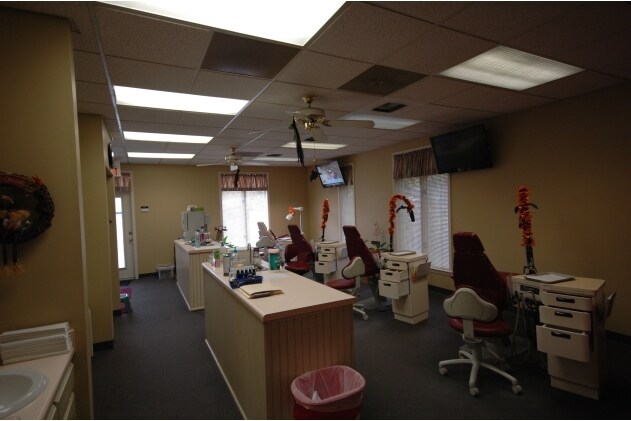 More Photos Of 6555 Stage Rd, Memphis Medical For Lease